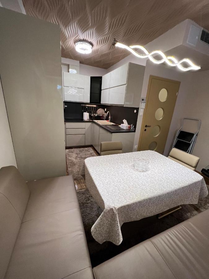 Parizsi Udvar Premium Apartman Leilighet Debrecen Eksteriør bilde