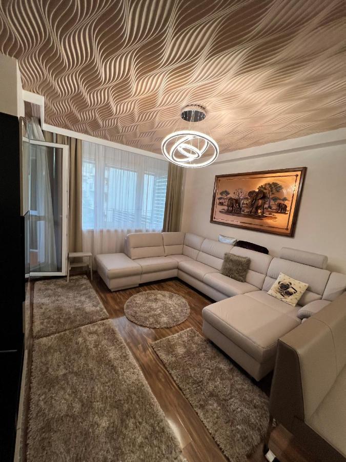 Parizsi Udvar Premium Apartman Leilighet Debrecen Eksteriør bilde