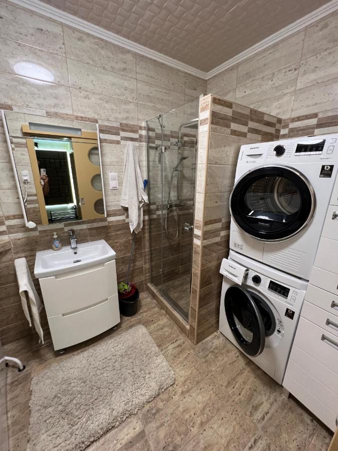 Parizsi Udvar Premium Apartman Leilighet Debrecen Eksteriør bilde